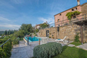 Villa Belle with pool for max 12 Persons in Oprtalj